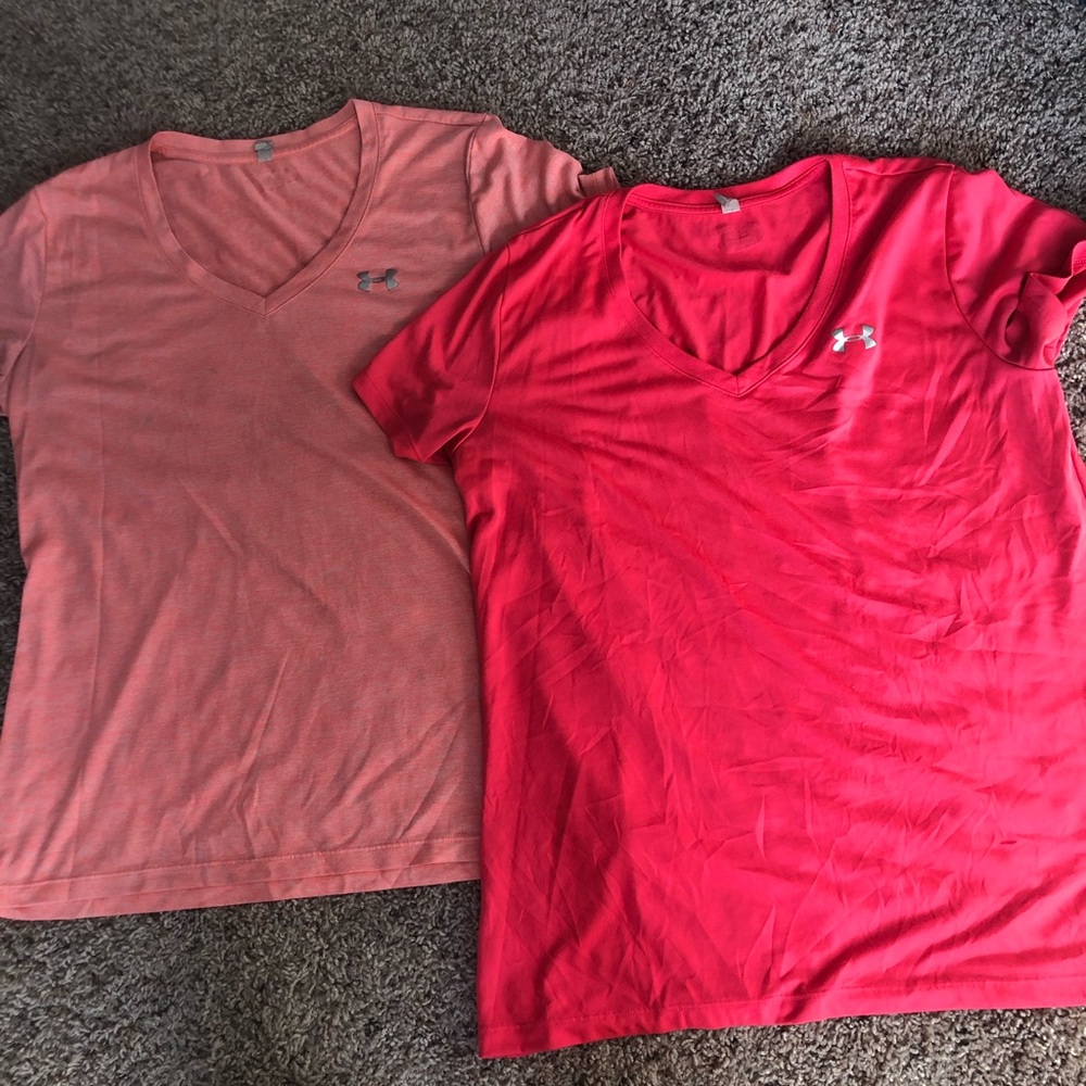 Under Armour V-Neck T-Shirt (2)